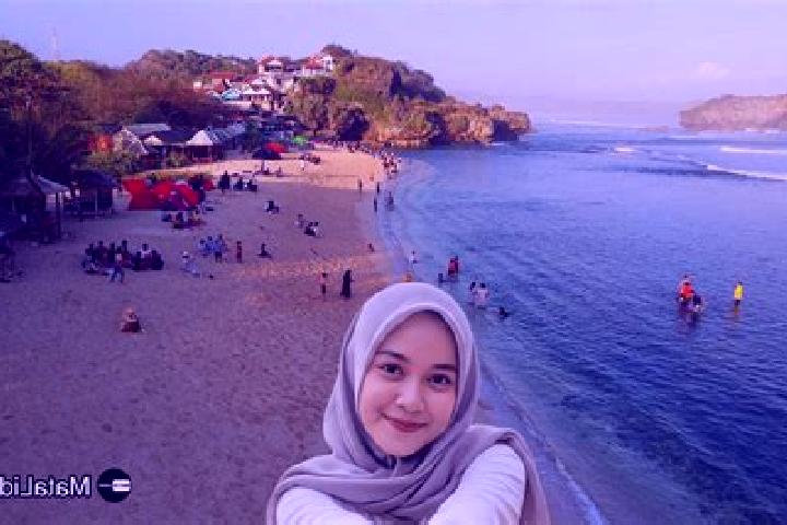 Mia, 35 — Escort in Cerme Kidul, Indonesia