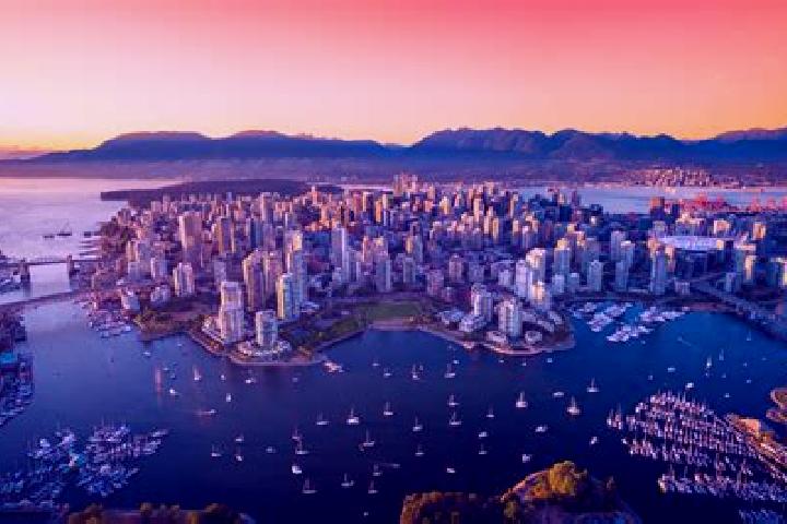 Mia, 35 — Escort in Downtown Vancouver, Canada