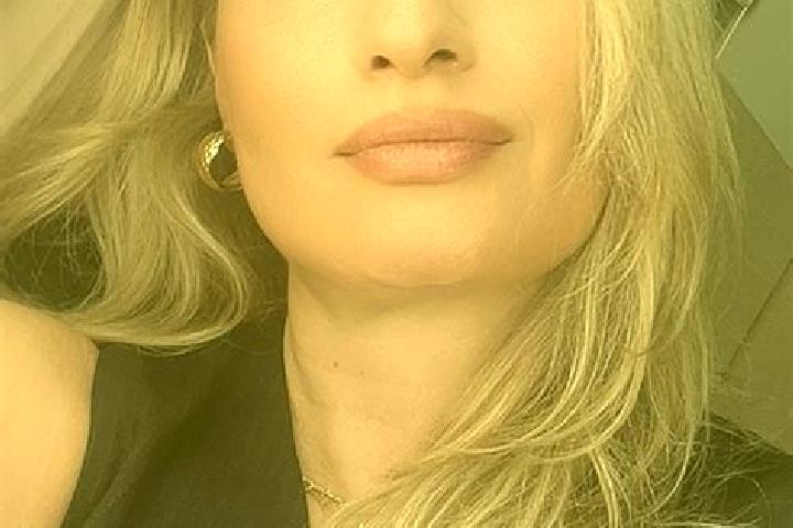 Mia, 35 — Escort in Elnes, France