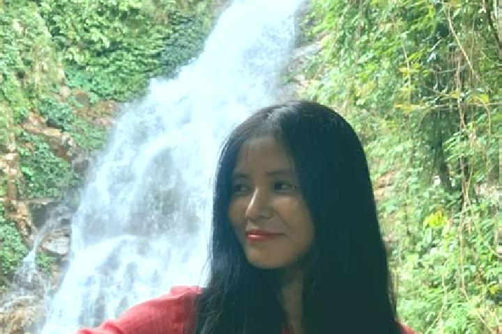 Mia, 35 — Escort in Majamasjid, Indonesia