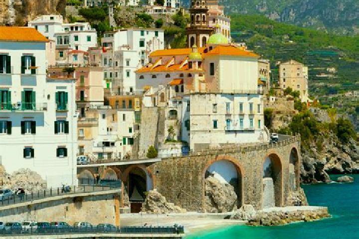 Mia, 35 — Escort in Minturno, Italy