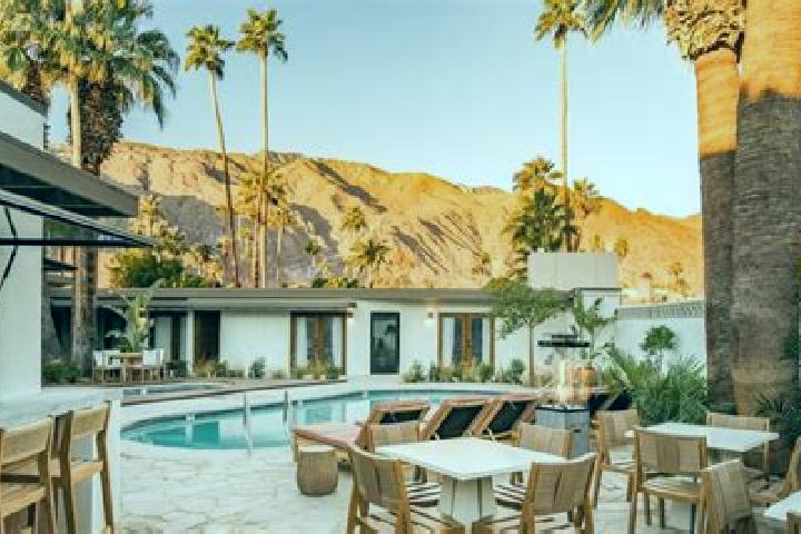 Mia, 35 — Escort in Palm Springs, United States
