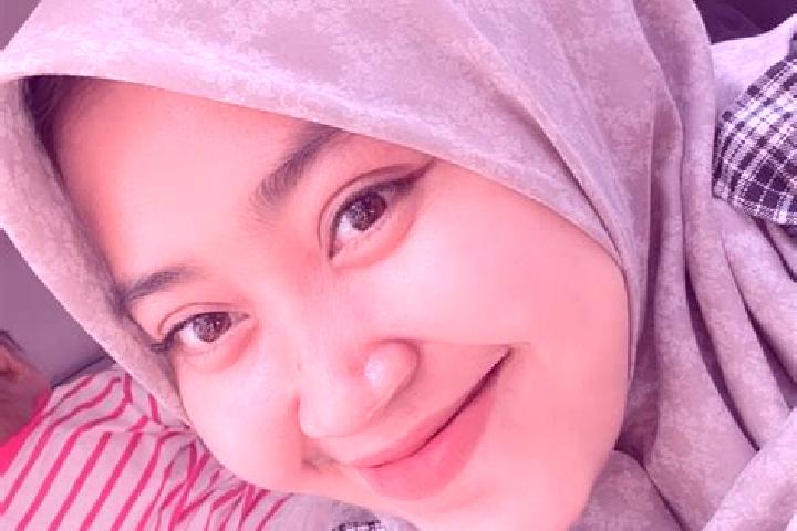 Mia, 35 — Escort in Tentenan, Indonesia