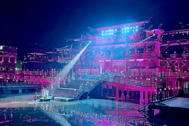 Mia, 35 — Escort in Zhongxian, China