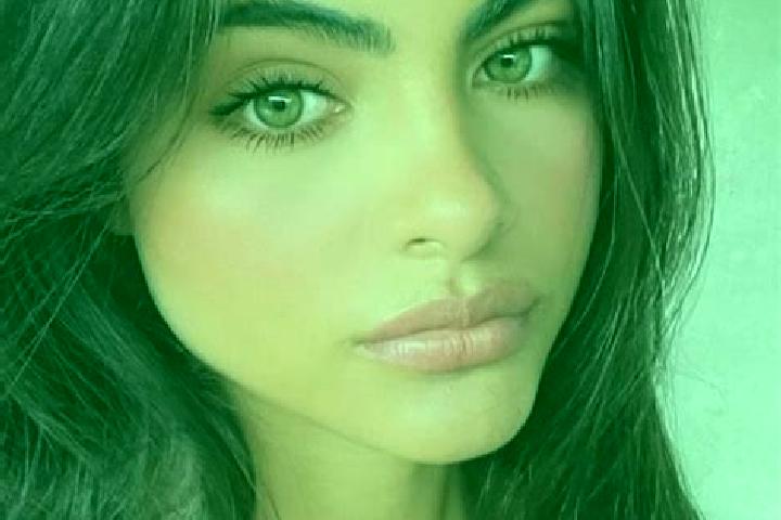 Mia, 36, a auburn amber-eyed indian companion based in Doyok. Offering Overnight, Fetish, OWO. Available for incall and outcall, day and evening dates.