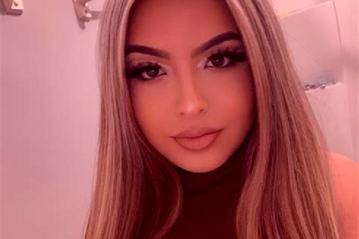 Mia, 36, a chestnut blue-eyed mixed companion based in Remeteszolos. Offering Deep French Kissing, Fetish, Erotic Massage, BDSM. Available for incall and out...