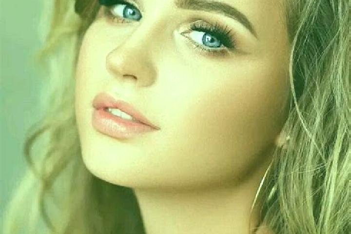 Mia, 36, a dark blonde blue-eyed indian companion based in Congregacion el Tajin. Offering Erotic Massage, Dinner Date, Couples. Available for incall and out...