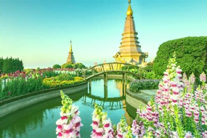 Mia, 36 — Escort in Bang Saphan Noi, Thailand