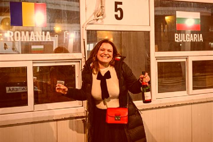 Mia, 36 — Escort in Cranguri, Romania