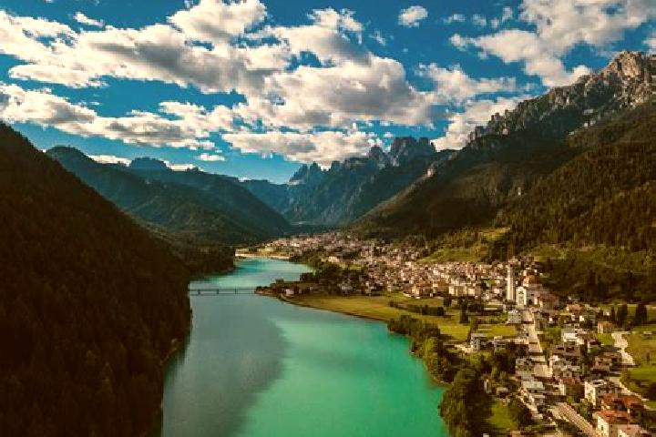 Mia, 36 — Escort in Domegge di Cadore, Italy