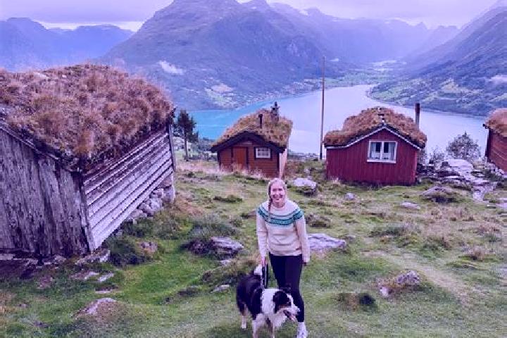 Mia, 36 — Escort in Isdalsto, Norway