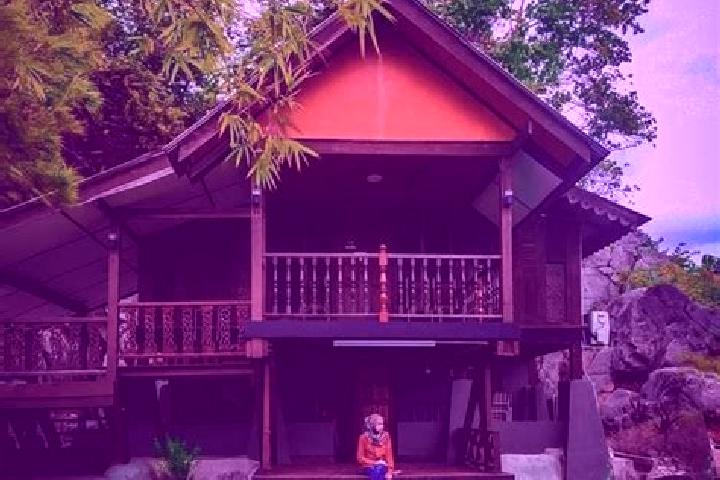 Mia, 36 — Escort in Kampung Oran, Malaysia