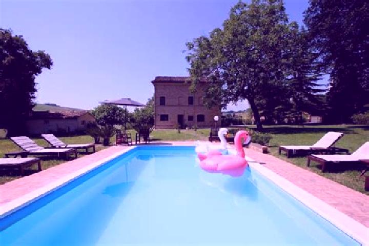 Mia, 36 — Escort in Mogliano, Italy