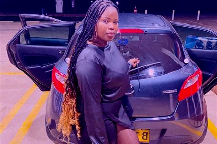 Mia, 36 — Escort in Shakawe, Botswana