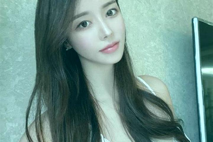Mia, 36 — Escort in Wuqishan, China