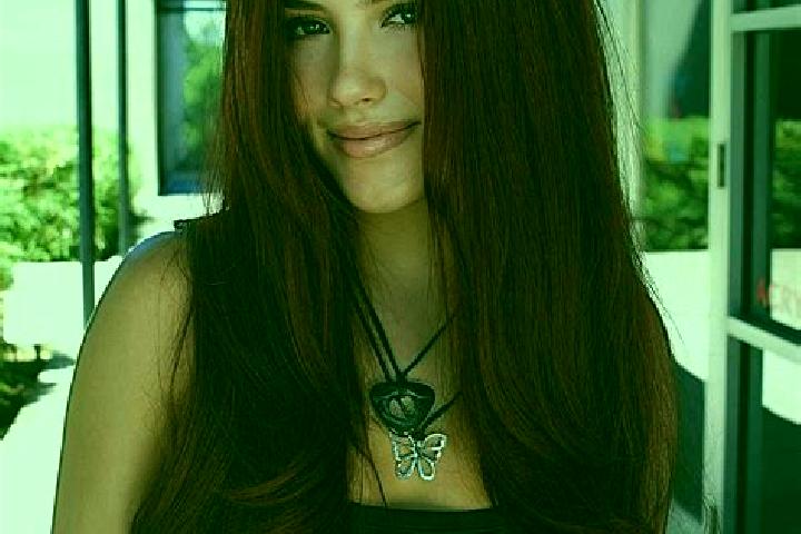 Mia, 37, a auburn dark-eyed mediterranean companion based in Trinity Beach. Offering Dinner Date, A-Level, Roleplay. Available for incall and outcall, day an...