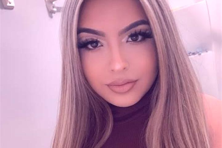Mia, 37, a blonde amber-eyed latina companion based in Boe Hpyu Chaung. Offering Girlfriend Experience, Dinner Date, Deep French Kissing, Travel Companion. A...
