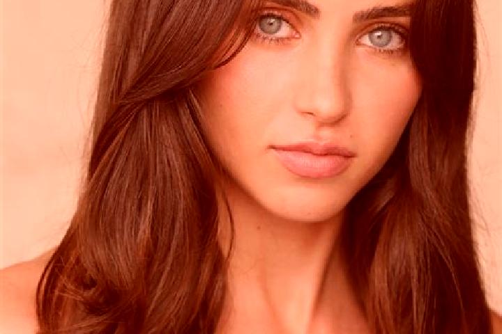 Mia, 37, a brunette brown-eyed latina companion based in Vergeroux. Offering Tantra, BDSM, OWO. Available for incall and outcall, day and evening dates.