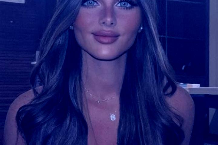 Mia, 37, a brunette dark-eyed slavic companion based in Paratushiali. Offering Travel Companion, Deep French Kissing, Domination. Available for incall and ou...