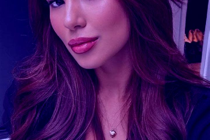 Mia, 37, a chestnut brown-eyed latina companion based in Lemoore. Offering Tantra, Overnight, GFE. Available for incall and outcall, day and evening dates.