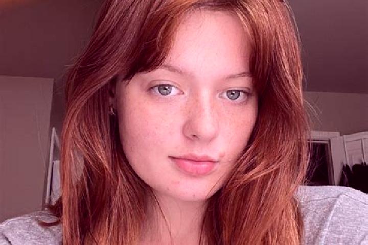 Mia, 37, a red brown-eyed caucasian companion based in Dodan. Offering 69, Domination, Massage. Available for incall and outcall, day and evening dates.