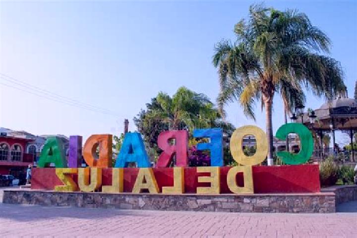 Mia, 37 — Escort in Cofradia de Acuitapilco, Mexico