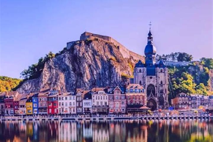 Mia, 37 — Escort in Grapfontaine, Belgium