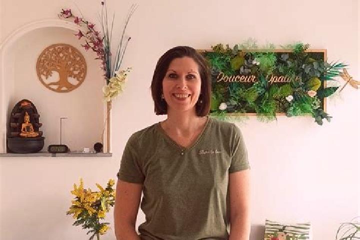 Mia, 37 — Escort in Le Temple, France