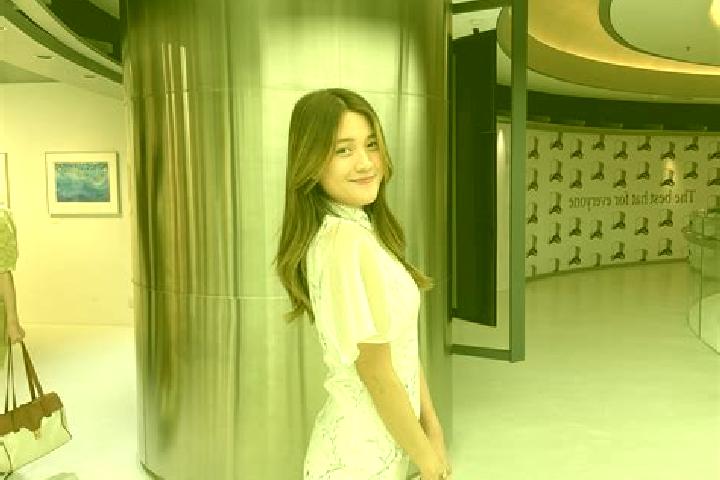 Mia, 37 — Escort in Pondokkaha Kelod, Indonesia