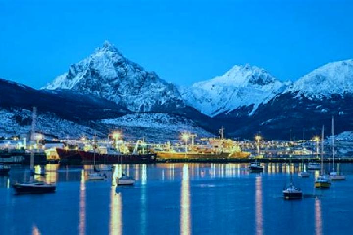 Mia, 37 — Escort in Ushuaia, Argentina