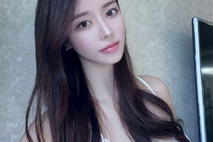 Mia, 37 — Escort in Zongying, China