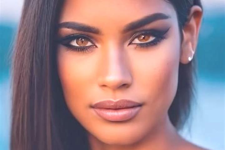 Mia, 38, a black grey-eyed latina companion based in Ogushi. Offering Travel Companion, Fetish, Massage, 69. Available for incall and outcall, overnight book...