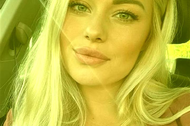 Mia, 38, a blonde hazel-eyed european companion based in Silsoe. Offering Overnight, Fetish, Party Girl. Available for incall and outcall, day and evening da...