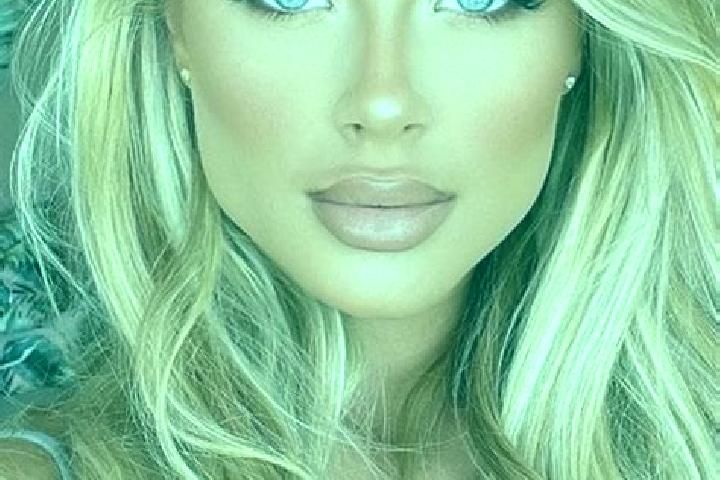 Mia, 38, a blonde hazel-eyed latina companion based in Jose de Freitas. Offering CIM, Travel Companion, Massage, Dinner Date. Available for incall and outcal...