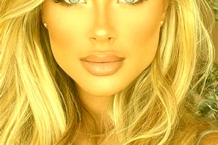 Mia, 38, a blonde hazel-eyed latina companion based in Shanmuqiao. Offering GFE, Massage. Available for incall and outcall, overnight bookings available.