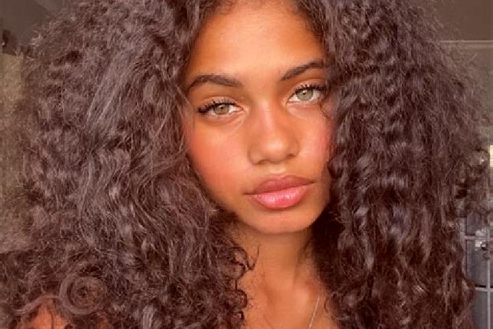 Mia, 38, a brunette blue-eyed ebony companion based in Malyi Rakovets. Offering Roleplay, Deep French Kissing, Massage. Available for incall and outcall, day...