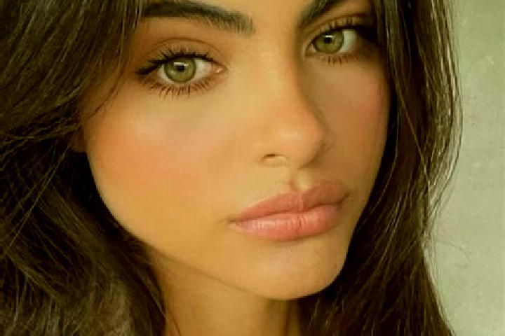 Mia, 38, a brunette brown-eyed indian companion based in Pedersoere. Offering Tantra, Domination, 69, BDSM. Available for incall and outcall, overnight booki...