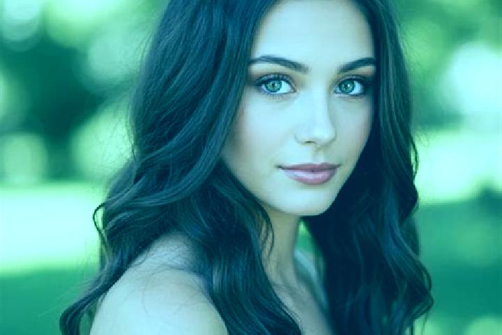 Mia, 38, a brunette hazel-eyed caucasian companion based in Safadasht. Offering OWO, CIM, BDSM. Available for incall and outcall, day and evening dates.