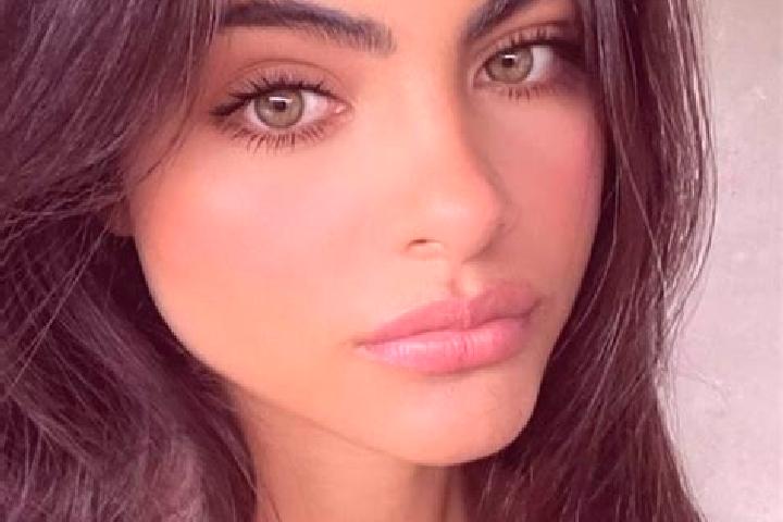 Mia, 38, a chestnut green-eyed indian companion based in Dolinka. Offering Striptease, Massage, Party Girl. Available for incall and outcall, day and evening...