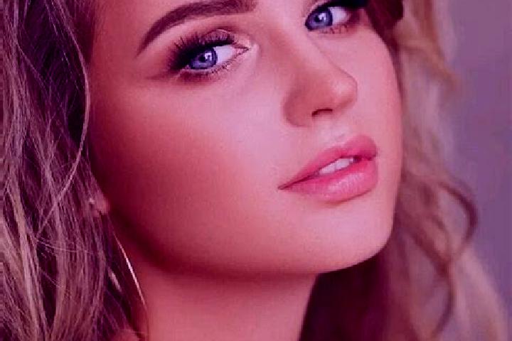 Mia, 38, a dark blonde blue-eyed caribbean companion based in Sevinc. Offering Erotic Massage, OWO, Overnight. Available for incall and outcall, day and even...