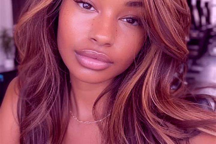 Mia, 38, a dark blonde brown-eyed mixed companion based in Los Guerrero. Offering Roleplay, Girlfriend Experience, Party Girl. Available for incall and outca...