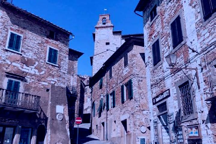 Mia, 38 — Escort in Campiglia, Italy