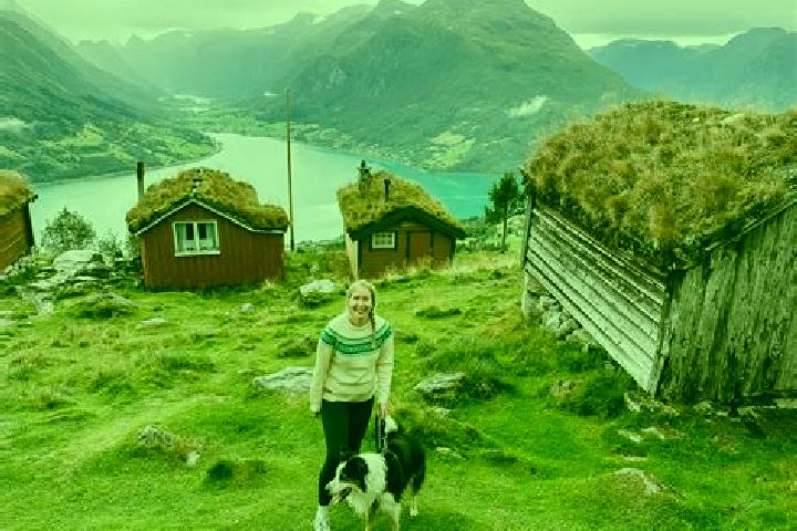 Mia, 38 — Escort in Smestad, Norway