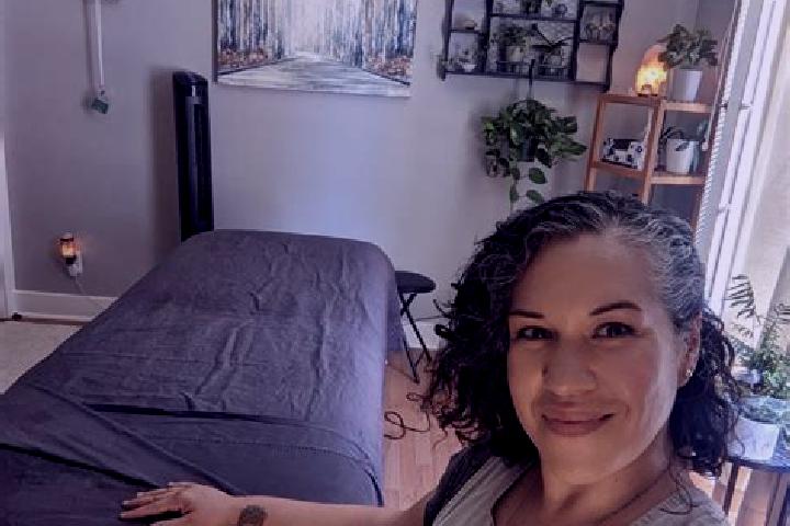 Mia, 39, a black dark-eyed ebony companion based in Twinsburg Heights. Offering Massage, A-Level, Prostate Massage, Erotic Massage. Available for incall and ...