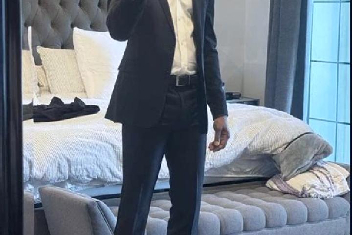 Mia, 39, a black dark-eyed indian companion based in Jinjiapu. Offering 69, Domination, Couples, Girlfriend Experience, Striptease. Available for incall and ...