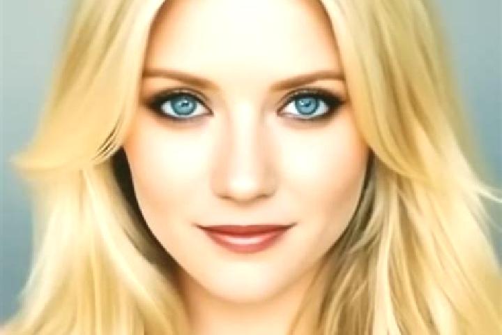 Mia, 39, a blonde amber-eyed caucasian companion based in Madiswil. Offering Tantra, OWO, Duos. Available for incall and outcall, day and evening dates.