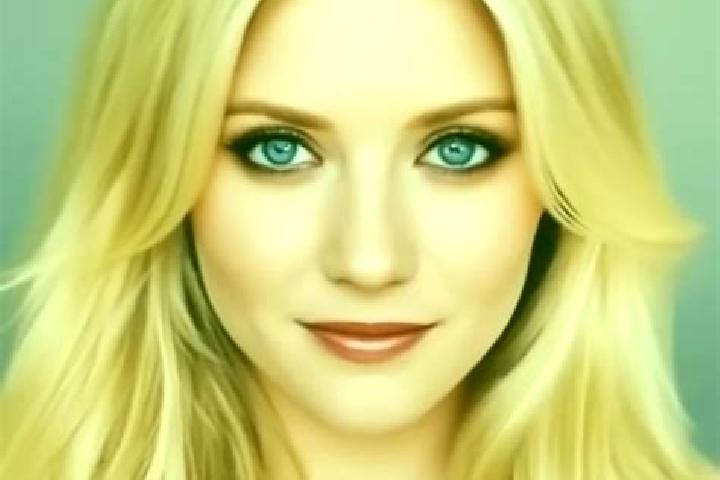 Mia, 39, a blonde grey-eyed caucasian companion based in Wrohm. Offering Party Girl, 69, Tantra. Available for incall and outcall, overnight bookings available.
