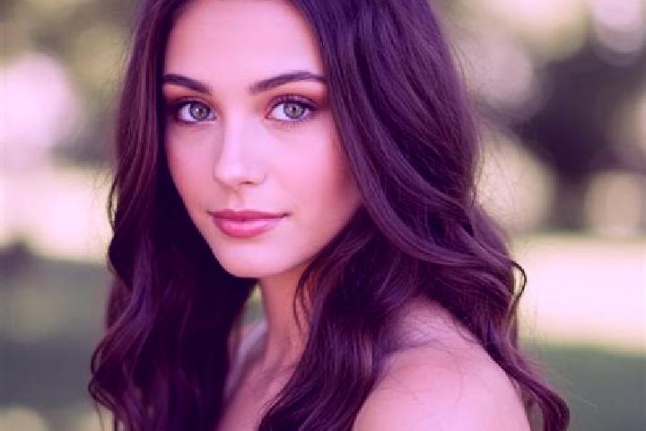 Mia, 39, a brunette hazel-eyed mixed companion based in Lisanza. Offering Deep French Kissing, Overnight, 69. Available for incall and outcall, day and eveni...