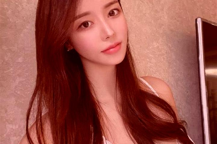 Mia, 39 — Escort in Chisong, China