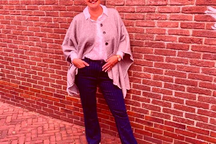 Mia, 39 — Escort in Onderdendam, Netherlands